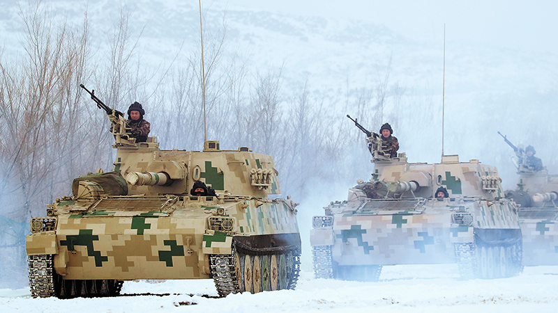 新春走軍營丨冬訓①沖進風雪，體驗“凍感”與“動感”