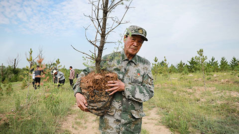 “綠化將軍”張連印歌聲表達(dá)對黨的深情