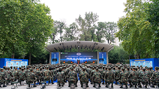 寓教于樂(lè)，走進(jìn)火箭軍工程大學(xué)火熱游園現(xiàn)場(chǎng)