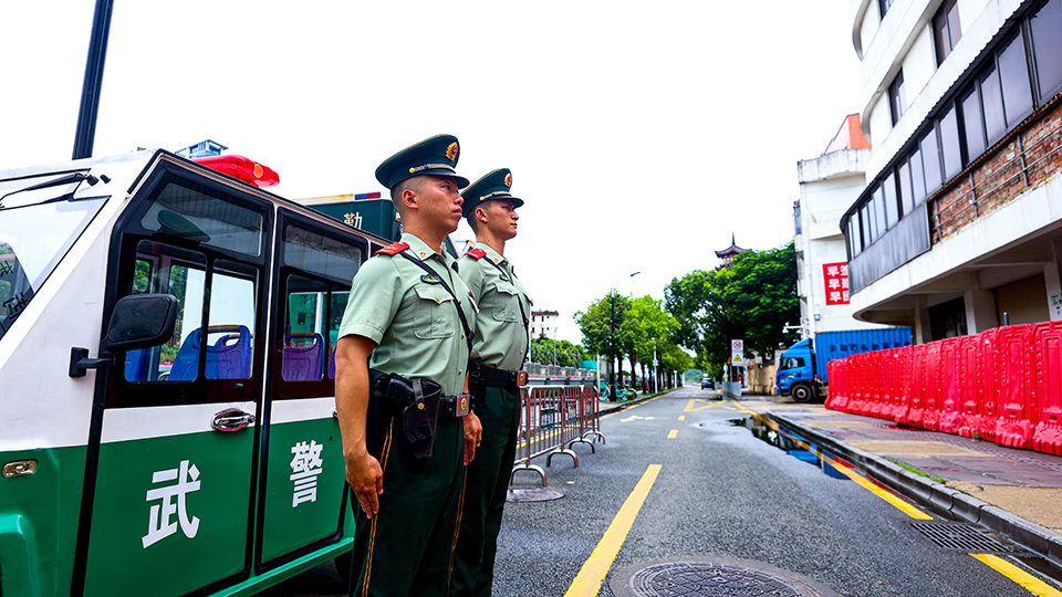 三伏探哨丨探訪武警廣東總隊(duì)深圳第二支隊(duì)某中隊(duì)警戒哨