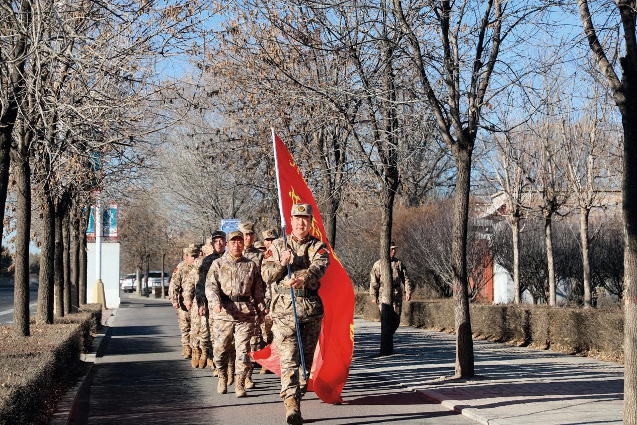 (無水印)忻府區(qū)人武部組織民兵徒步行軍訓(xùn)練攝影張文瑞